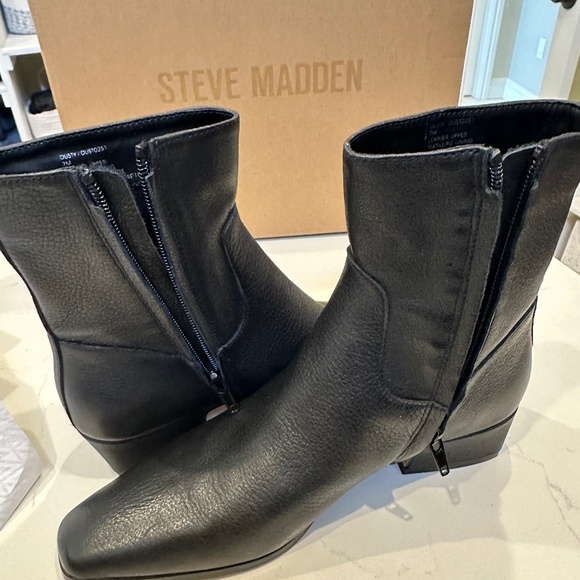 Dusty Bootie by Steve Madden - Picture 3 of 9